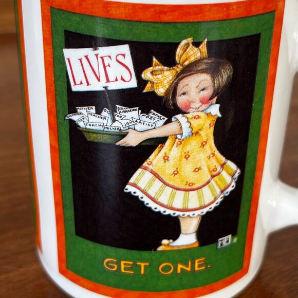 2 Mary Engelbreit Mugs "Queen of Everything" & "Lives Get One" Checkered Handles - Picture 7 of 15